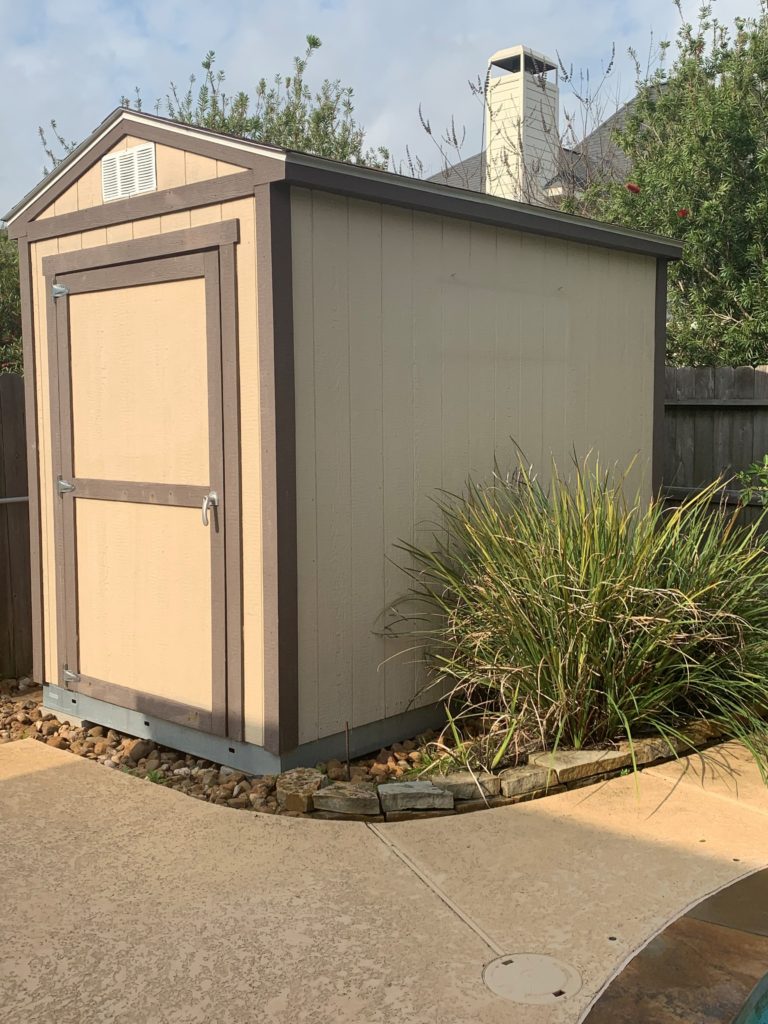 Brown outdoor tuff shed